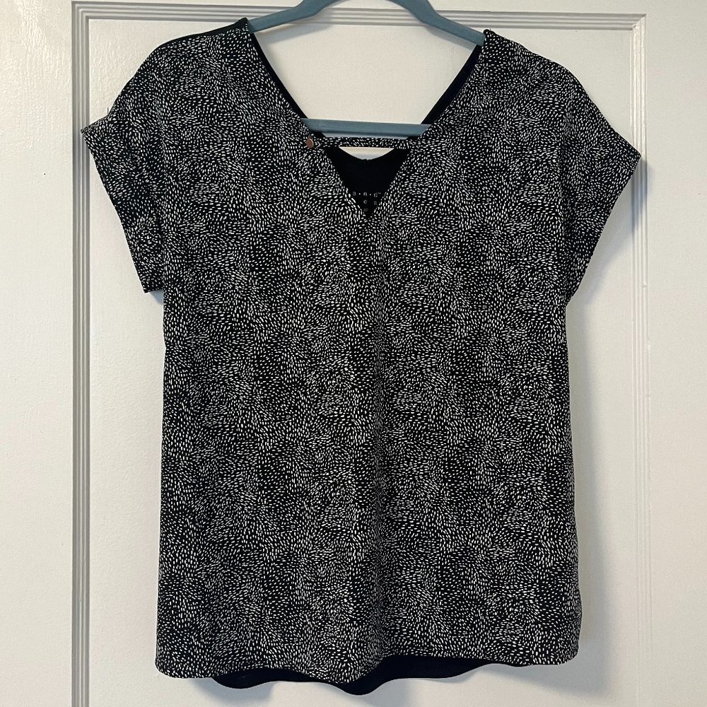 Women's Small Short Sleeved Blouse